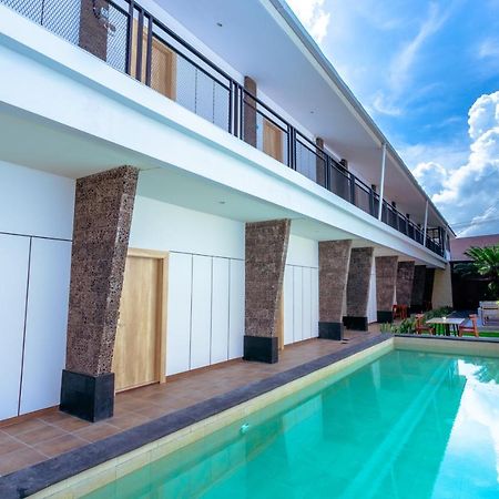 Lega Legi Town House Seminyak By The Lavana Bagian luar foto