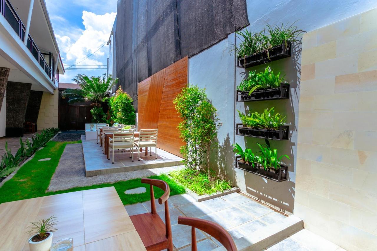 Lega Legi Town House Seminyak By The Lavana Bagian luar foto